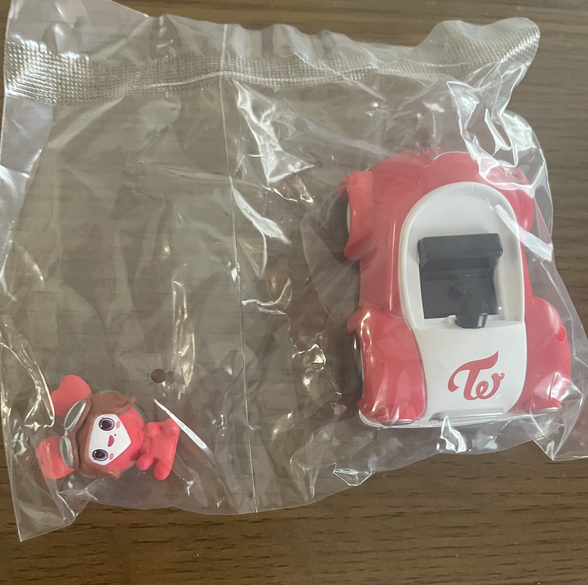 ぴぴ*.𝝑𝝔 tweet media