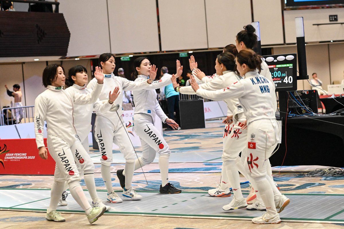 FIE_fencing's tweet photo. Day 6 at the 2025 Asian Fencing Championships in Bali! 🇮🇩
🥉 Bronze medal match – Women’s Team Epee!
🇭🇰 Hong Kong China secured the bronze with a 40-32 win over 🇯🇵 Japan! 👏🗡️

Team Hong Kong, China
Wai Ling Chan
Ka Mong Chu
Kaylin Sin Yan Hsieh
Yik Hei Coco Lin

📊 Full Results: https://t.co/BUAYuoCdip
📺 Watch live: https://t.co/qzLKm9Rva2
#fencing #escrime #esgrima #FIE #AsianChampionships #Bali2025 #Indonesia #zonalchampionships #epee
📸 Eva Pavia Gomes | #BizziTeam
