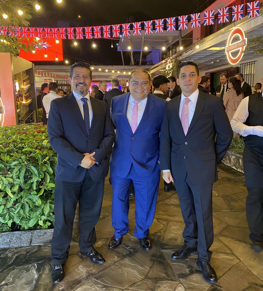 Enrique_JEGA's tweet image. Celebrar al Rey Charles III es honrar los lazos Perú–Reino Unido y su visión común de respeto, desarrollo e innovación. #KingBirthdayParty #EGArbulu #PeruUK #DiplomaciaEconómica #DesarrolloSostenible #RelacionesBilaterales #UkInPeru #Britcham