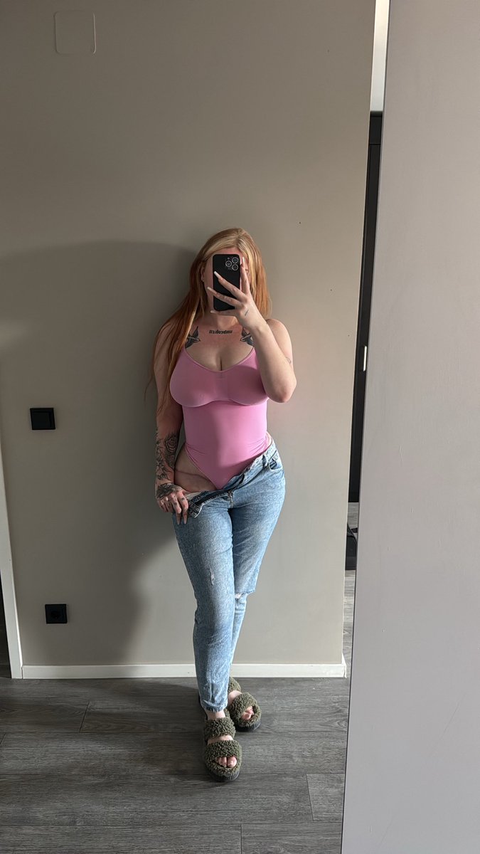 devinekittycat's tweet photo. Datenight 💕 #body #onlyfans #redhead #gingergirl #maloum #bestfans https://t.co/LoXAIciSQy