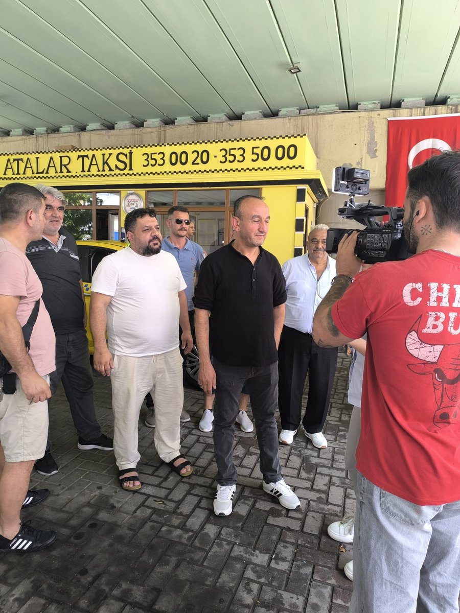 ismetDALCI's tweet photo. @tgrthabertv @ShowTV @showanahaber

İstanbul Taksiciler Esnaf Odası Başkanı EyüpAksu’nun yeğeni üzerine BiTAKSİ'ye ait Getir'den bayilikler aldığı iddiasını belgeleriyle size ulaştırdık. Haberin çekimi yapıldı, üzerinden 1 hafta geçti, hâlâ yayınlanmadı.

✔️ Soru 1: Haberi ekranlara taşımamanız için kim(ler) baskı yaptı?
✔️ Soru 2: Basın özgürlüğü ve halkın haber alma hakkı nerede kaldı?
✔️ Soru 3: Belgeleri gizlemek, “bağımsız haberciliğe” sığar mı?

Kamuoyu şeffaflık bekliyor. Hakikati saklamak değil, açıklamak gazeteciliğin görevidir. #BasınÖzgürlüğü #Şeffaflık #HalkınHaberi #Irán #ısrael #savas #ABD 

@Akparti @nowhaber @Haberturk @ihacomtr @dhainternet @akaraismailoglu @a_uraloglu @abdullahozdemir @fahrettincan58 @varank @adalet_bakanlik @tcbestepe @misvakcaps @MehmetYiginer @tvmeltem @RTErdogan @EmineErdogan @sevilayyaziyor @Altunisik_Salih @OsmanBoyraz