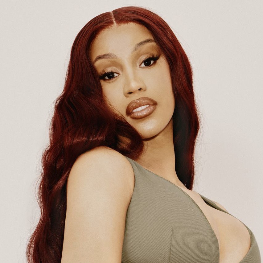 PopCrave's tweet photo. “Outside” by Cardi B has reached #1 on US Apple Music. https://t.co/5Qt3T3v0BP