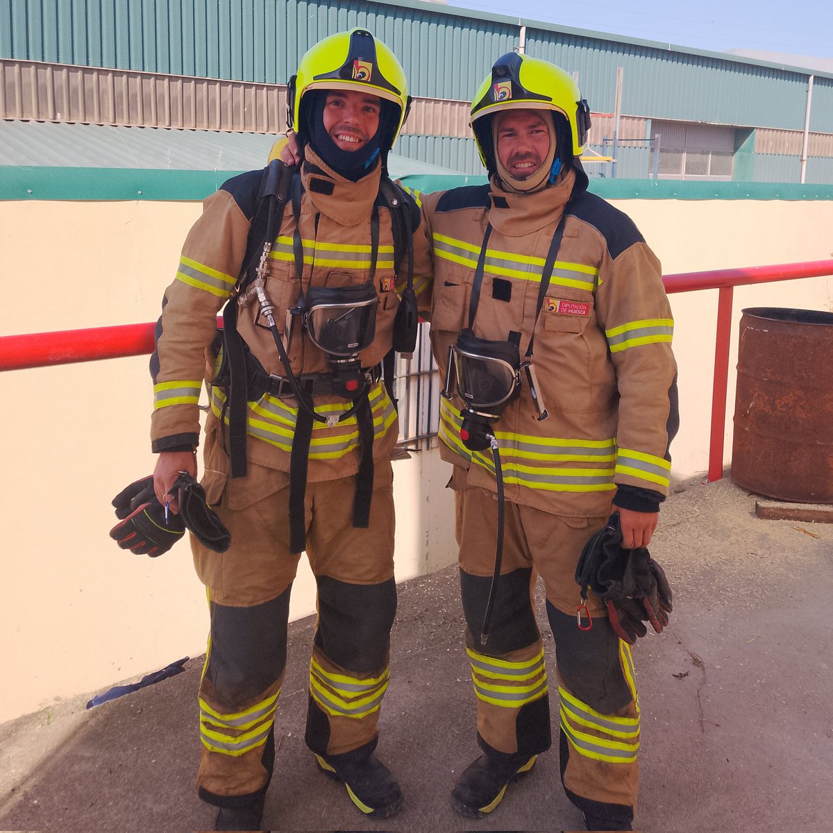 CharlieRom77's tweet photo. Vaya semanita!♥️   🔥🚒💨 https://t.co/8IrAngj2P4