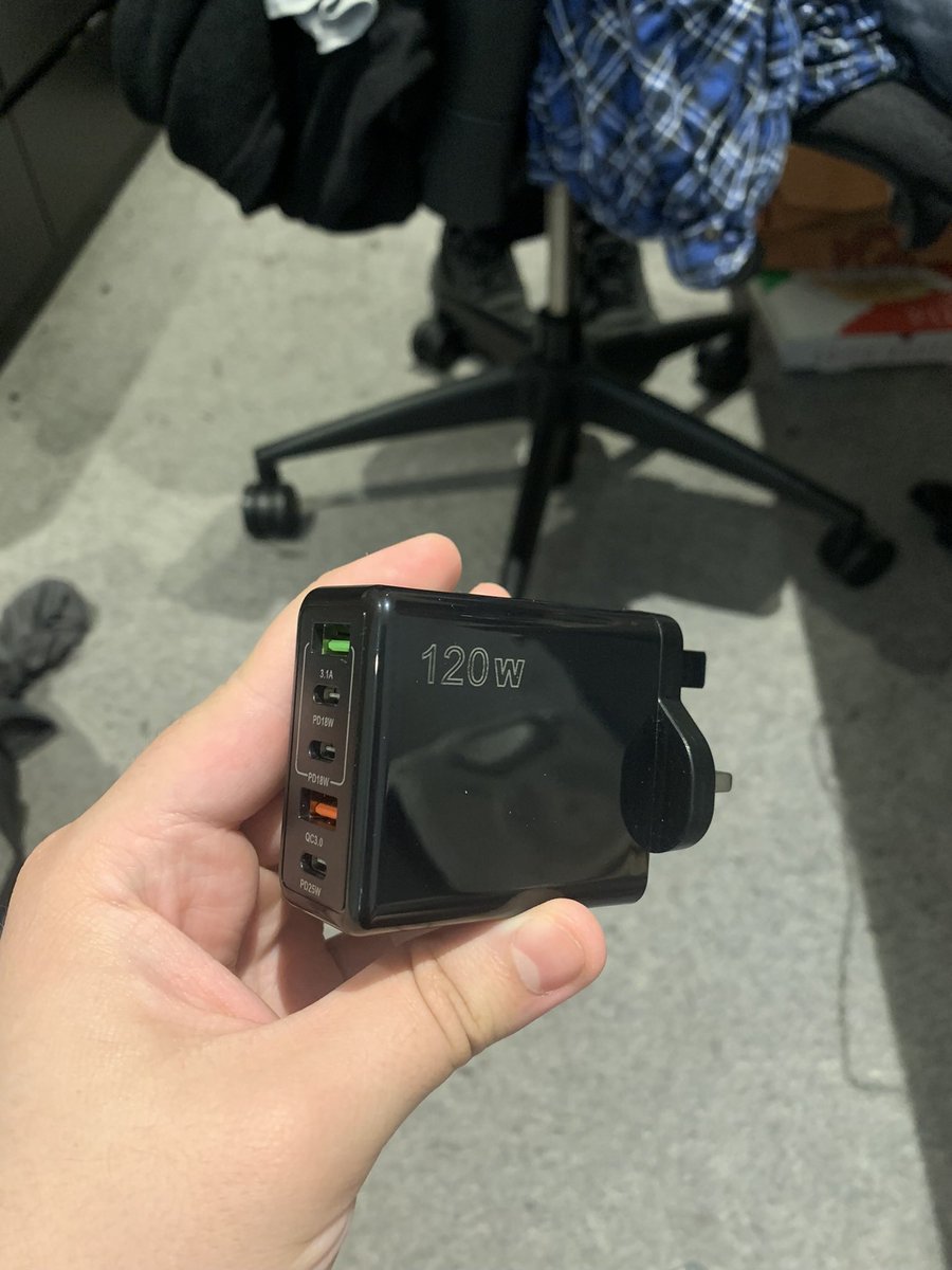 ffxiv fun featuring £1.20 aliexpress plug