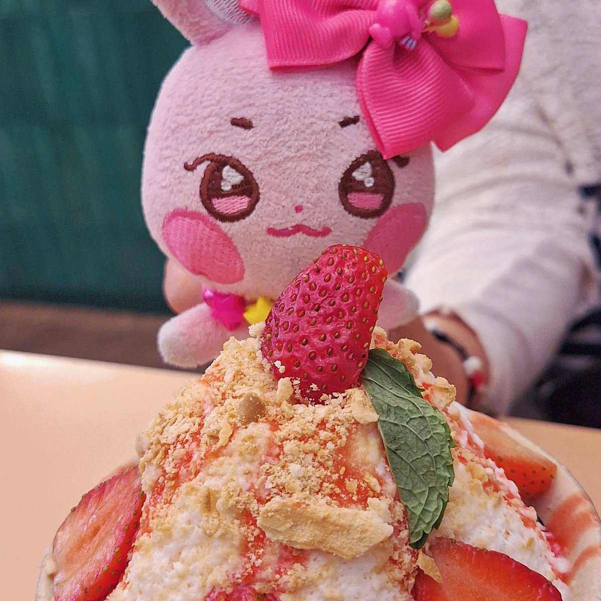 seohstar's tweet image. sudah lama tidak update #nomnoms 😋🍧