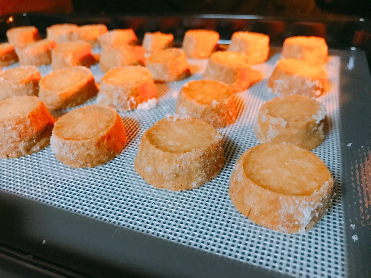 k4n4e1's tweet photo. お菓子作りって楽しいよね〜
#お菓子作り好きな人と繋がりたい 
#お菓子作り 
#ポチャッコ https://t.co/X7vHMOB8bS