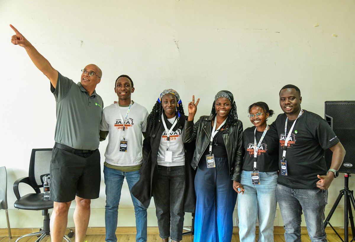 kenyanJug's tweet image. We wrapped up an insightful discussion on RESTful API Design with Spring Boot—packed with practical lessons and Spring insights for clean, scalable APIs.
Big thank you to our moderators @Mwaisaks @itscosmas and our expert panelists for delivering immense value. 🙌