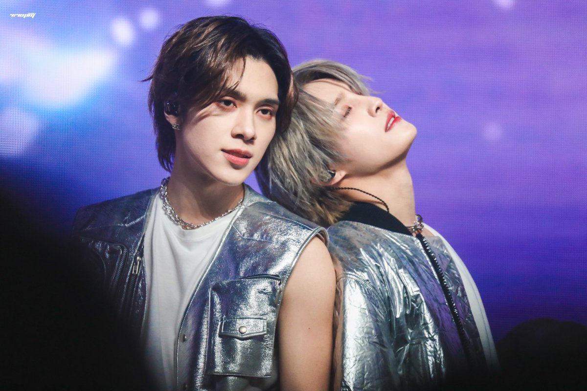 44PM_HDRY's tweet photo. 250223 💙💜

#HENDERY #黄冠亨 #헨드리 
#YANGYANG #양양 #刘扬扬 #WayV #威神V https://t.co/iE5PLWdjVn