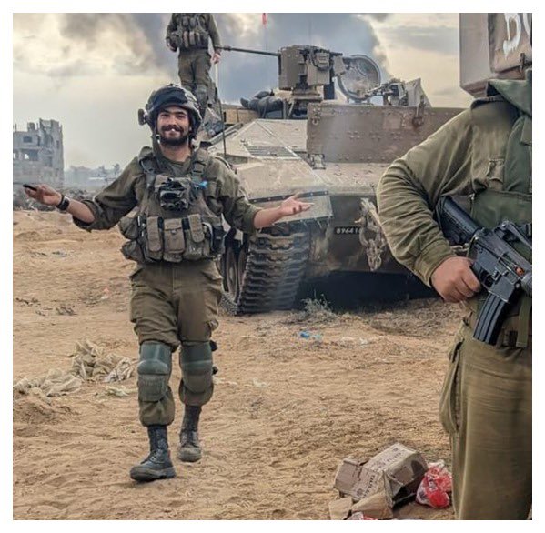 Yaakov_Nitzan's tweet image. אחרי לא מעט הודעות אישיות מרגשות מרחבי עם ישראל, שזוכרים את גלעד שלנו ואת מסירות נפשו. כתבתי את הפוסט הבא, מלב של אבא לכל עם ישראל:
כאב. גבורה. אמונה.
טבח נורא. נרצחים רבים.
ומאז – גבורה עילאית של לוחמות ולוחמים.
תחת איום השמדה מכל גבול וחזית:
חמאס. חיזבאללה. ג’יהאד. סוריה.…