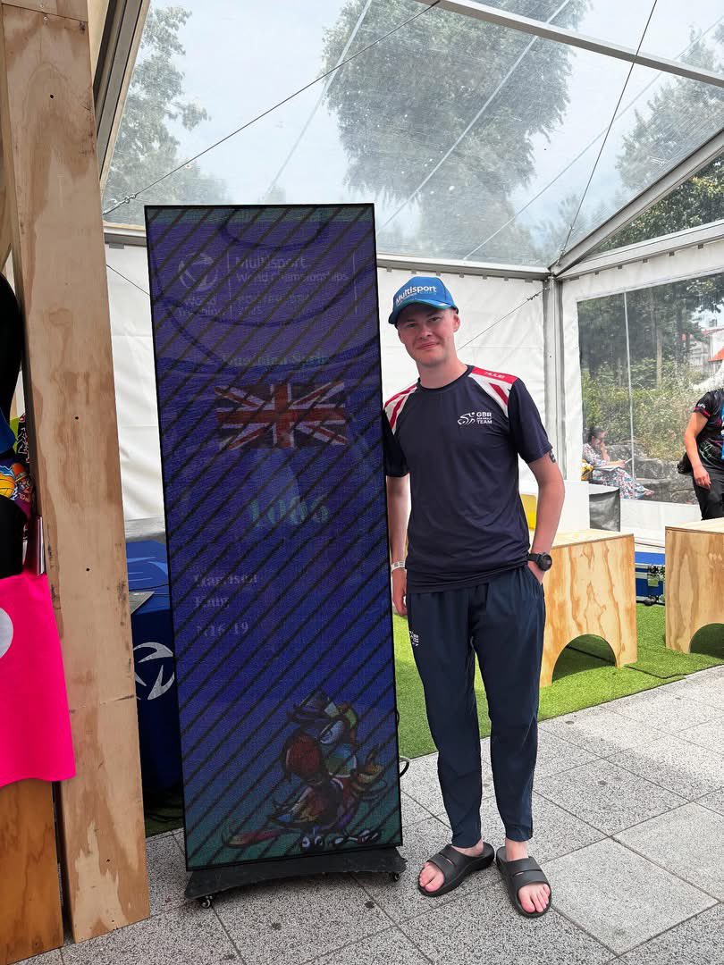 DOMINIC KING (@domkinglive) on Twitter photo Team GB: Congratulations to my nephew Harry King <a href="/triharry2022/">Harrison King</a> who finished 21st out of 26 finishers in his age group at the Sprint Duathlon World Championships at Pontevedra, Galicia, Spain.
And he ran a 19:18 5kl Team GB: Congratulations to my nephew Harry King <a href="/triharry2022/">Harrison King</a> who finished 21st out of 26 finishers in his age group at the Sprint Duathlon World Championships at Pontevedra, Galicia, Spain.
And he ran a 19:18 5kl