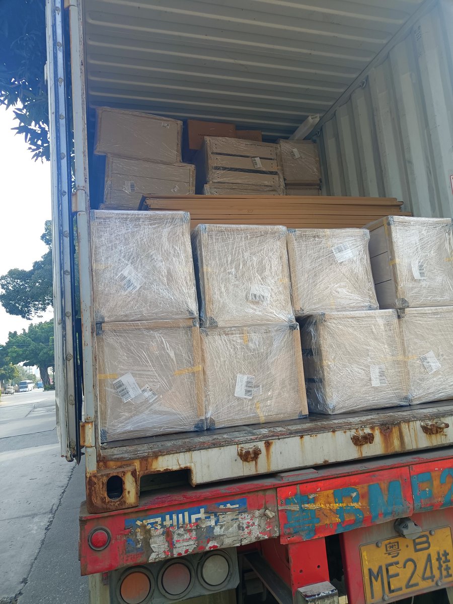 FMLWOODCABINET's tweet photo. 🚚💨 Just shipped my furniture! Hope they don’t have a wild party in the truck! 🎉🛋️ If they come back with new friends, I’m charging rent! #FurnitureAdventures #ShippingShenanigans #FMLWoodenfurniture #fyp #foryou 😂🪑 https://t.co/jM4OtSpy5l