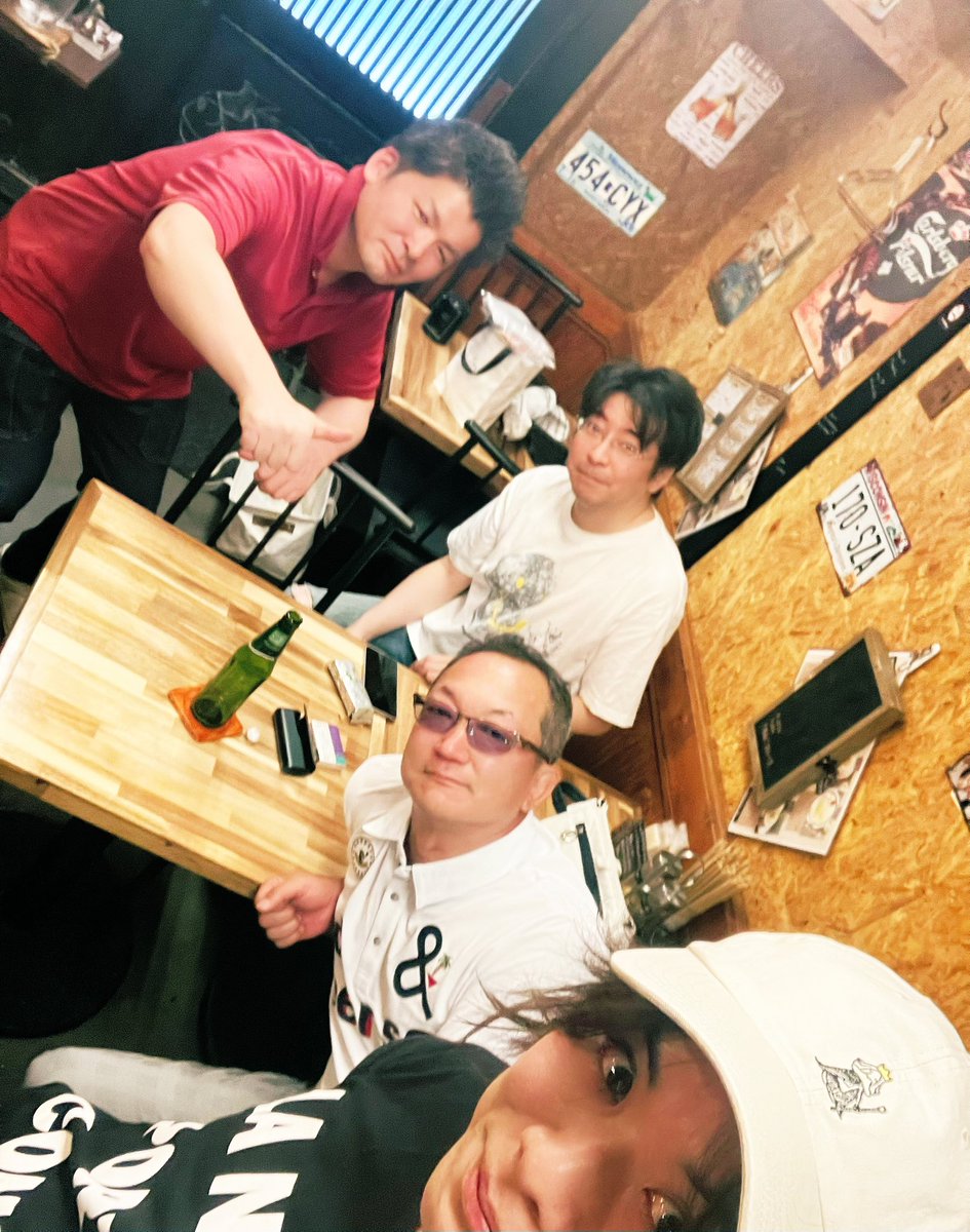 kuroneko__blues's tweet photo. いつぞやの、素敵な #岩井照宜 応援団と共に🚗💨
…赤白verも出るらしいけど、トーユーと #CURIOCITY と  #くろねこブルース のロゴ入れて欲しいなぁ…( ´-`)

 #独り言 https://t.co/Ui3RRQDjEN