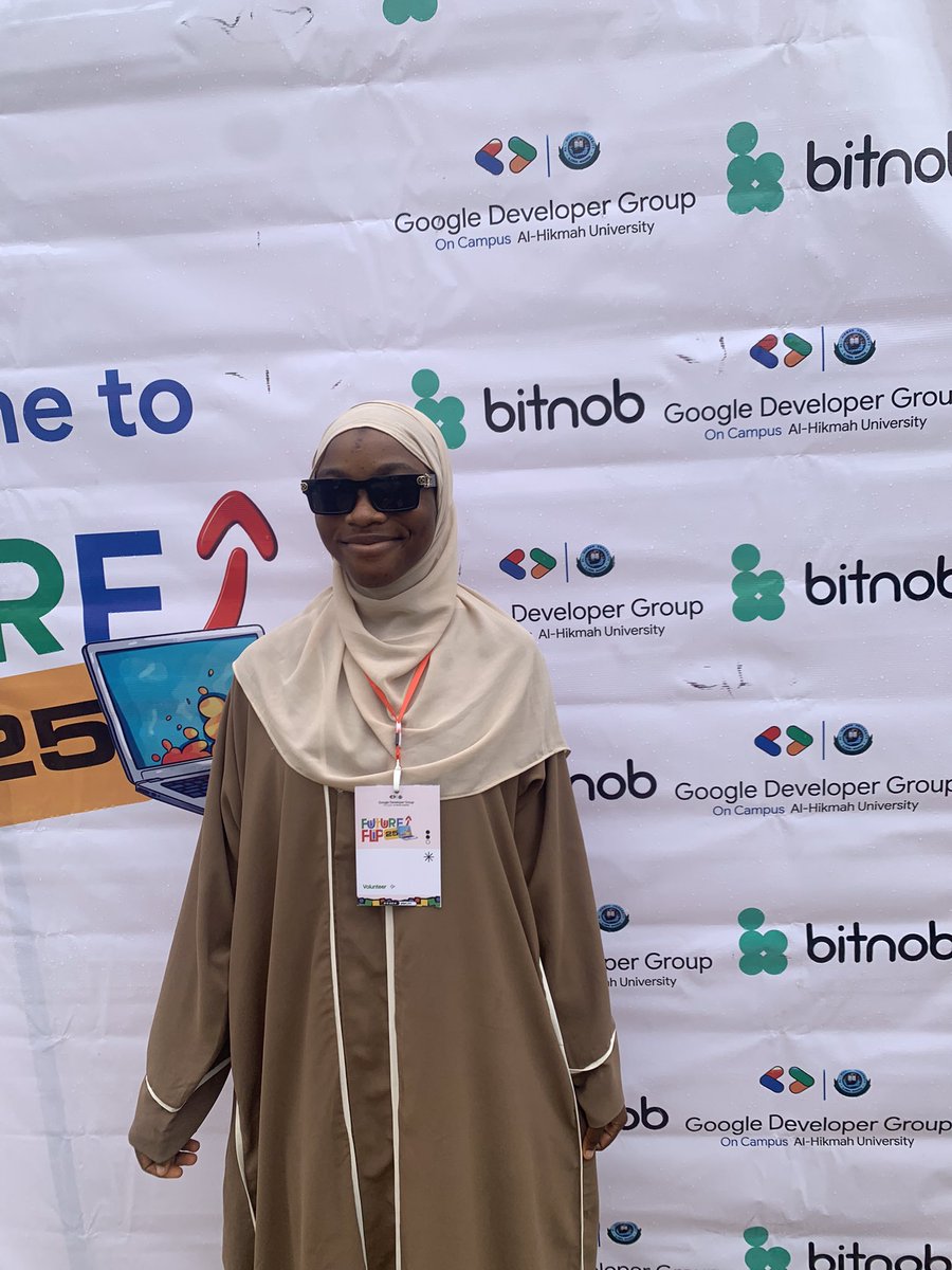 devkiki_'s tweet photo. I am so fulfilled to have volunteered and be part of this amazing event 🥹🤭.
It’s just my shades and I against the world guys 😂
FutureFlip25? A total blast 🔥
A good job done @gdgoc_hui 👏🏿. Let’s do more 🚀

#FutureFlip25
#gdgochui
#LearnVibePartyjollof https://t.co/s9kIl9CyFV