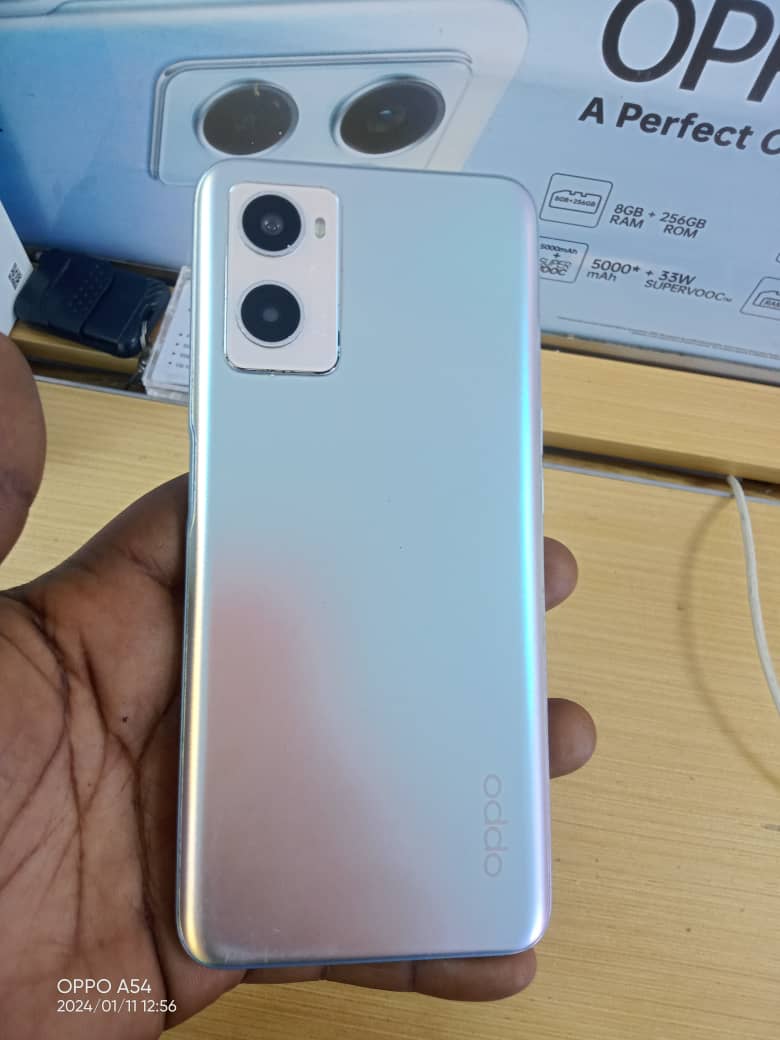 KingSolomonPet's tweet photo. For your phones and accessories contact King Solomon Phone World Limited
Email kingsolomonphoneworld@yahoo.com
kingsolomonphoneworld493@gmail.com
Whatsapp and WeChat
      +2347034828199
       +2347011484477 https://t.co/Vu275civGA