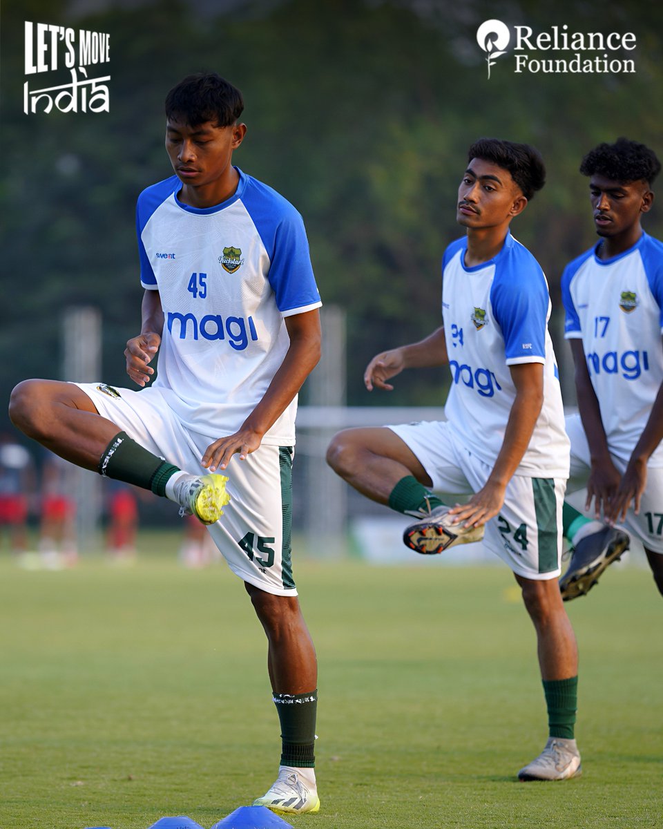 RFYouthSports's tweet photo. No better feeling than gearing up side by side. ๐ช
Tag your +1 and get moving together with #LetsMoveWithRF because movement is better when shared. ๐ค
#LetsMove #OlympicDay https://t.co/k99teiJsUJ