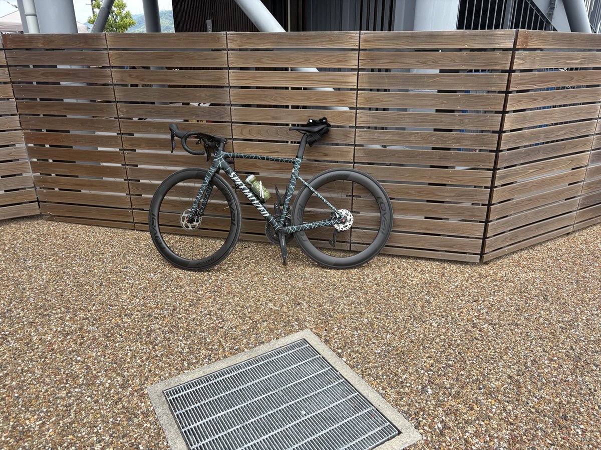 image11kai2's tweet photo. 久しぶりのロードバイクat さくらであい館 https://t.co/Pgev3TLz2U