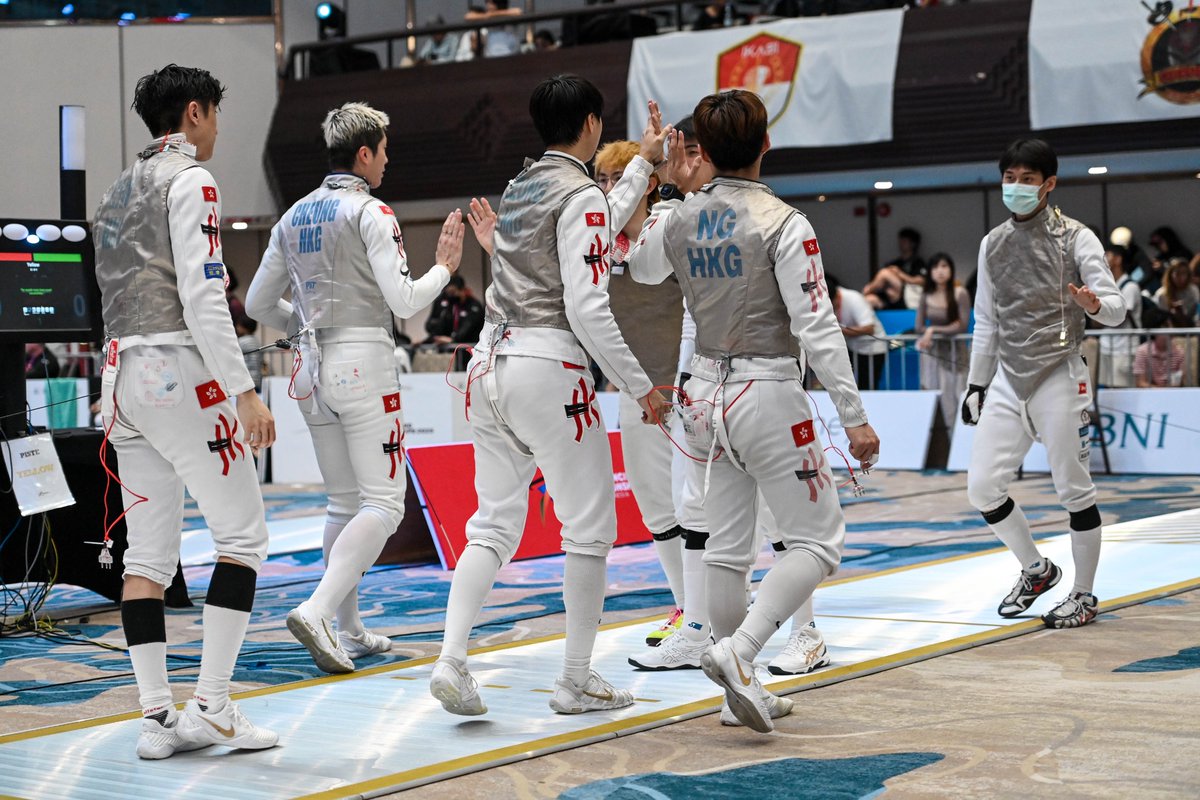 FIE_fencing's tweet photo. Day 6 at the 2025 Asian Fencing Championships in Bali! 🇮🇩 - 🥉 Bronze medal match – Men’s Team Foil! 🇭🇰 Team Hong Kong, China defeated Chinese Taipei 45-31 to take home the bronze! 💪⚔️

Team Hong Kong, China:
Ka Long Cheung
Chun Yin Ryan Choi
Chin Yu Leung
Lok Wang Lawrence Ng

📊 Full Results: https://t.co/BUAYuoCdip
📺 Watch live: https://t.co/qzLKm9Rva2

#fencing #escrime #esgrima #FIE #AsianChampionships #Bali2025 #Indonesia #zonalchampionships #foil
📸 Eva Pavia Gomes | #BizziTeam