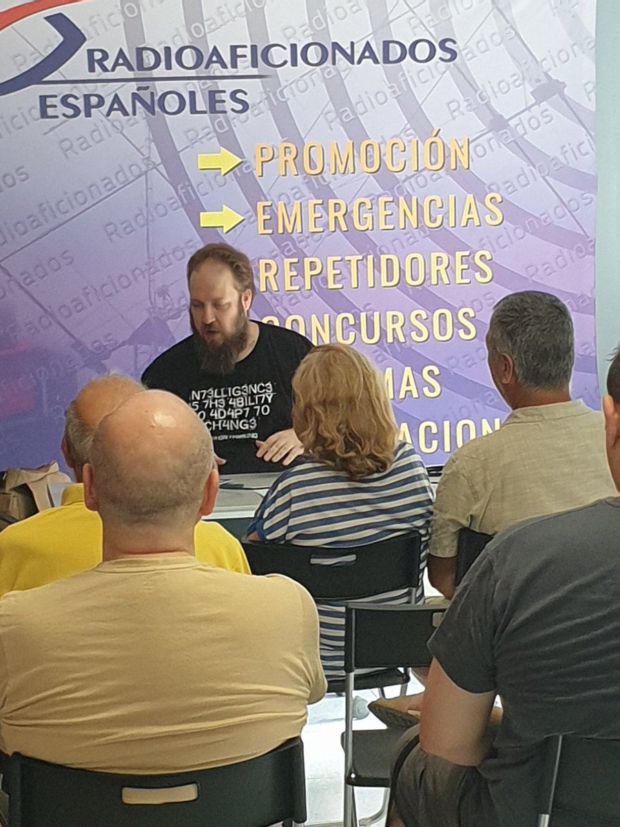 SL URE Madrid - Radio Club Madrid (@ea4rcu) on Twitter photo 🆕️Otro Domingo mas de formación en la sección
EA4LB
<a href="/CesarGallegoR/">Cesar Gallego</a> dando está charla para todos los recién llegados y quién quiera aprender
🔁🔁
#radioaficionados #somosURE <a href="/ure_es/">Unión de Radioaficionados Españoles</a> #ea4rcu #radioaficionalgomasqueunhobbie 🆕️Otro Domingo mas de formación en la sección
EA4LB
<a href="/CesarGallegoR/">Cesar Gallego</a> dando está charla para todos los recién llegados y quién quiera aprender
🔁🔁
#radioaficionados #somosURE <a href="/ure_es/">Unión de Radioaficionados Españoles</a> #ea4rcu #radioaficionalgomasqueunhobbie