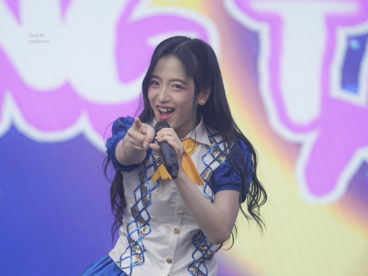 fourth_cadence's tweet photo. Love on The Weekend ••• 💞

@Danella_JKT48 at Jakarta E-Prix 2025 Music Performance 20250621 https://t.co/ebFk3IdkCA