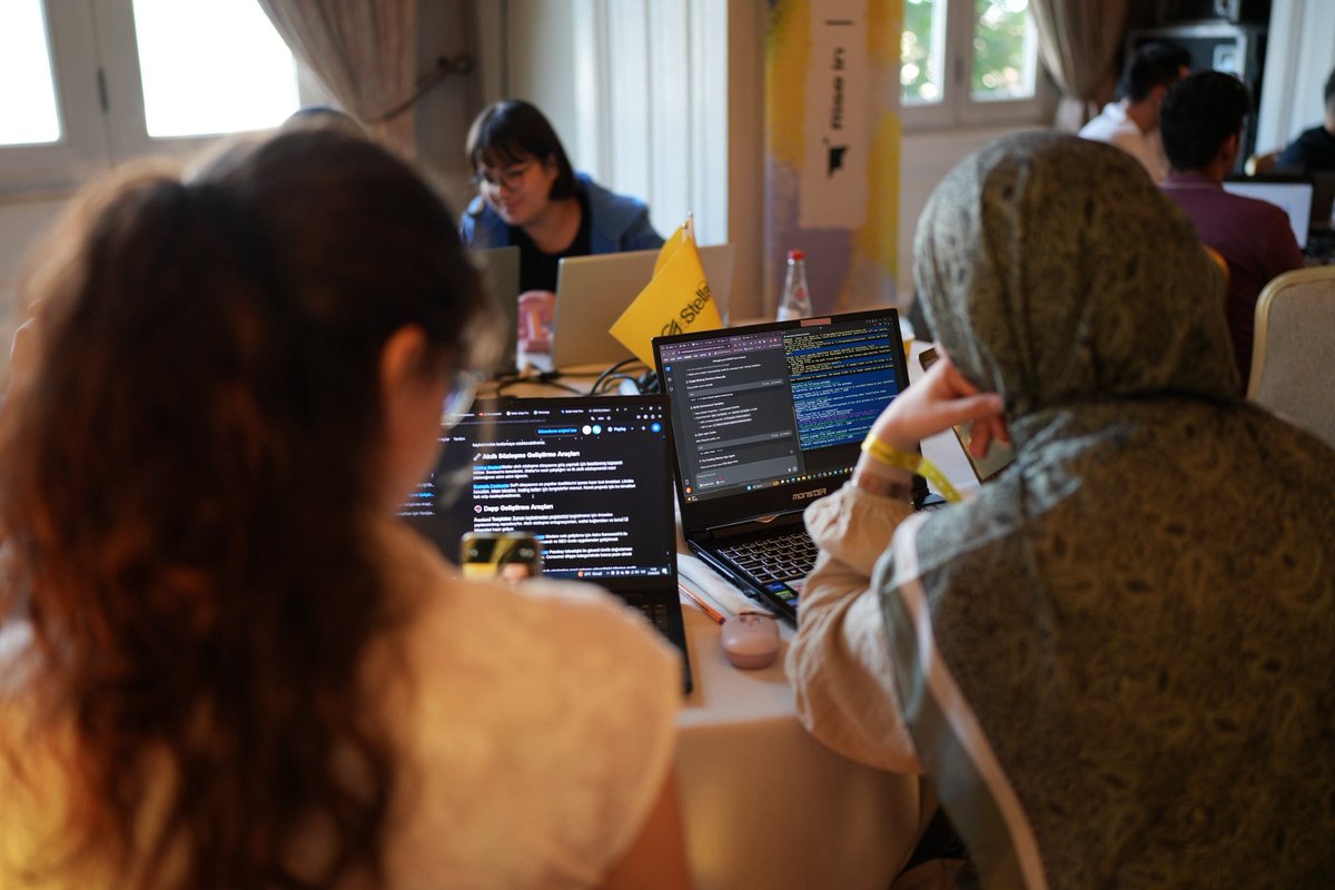 riseinweb3's tweet image. Just a quick reminder: please submit your project by 11:00 AM using the form. 

Only one person per team needs to do it.

You can keep working on your project until 1:00 PM, just make sure to push your final changes. 

You’ve got this! 💪 #StellarHackPera