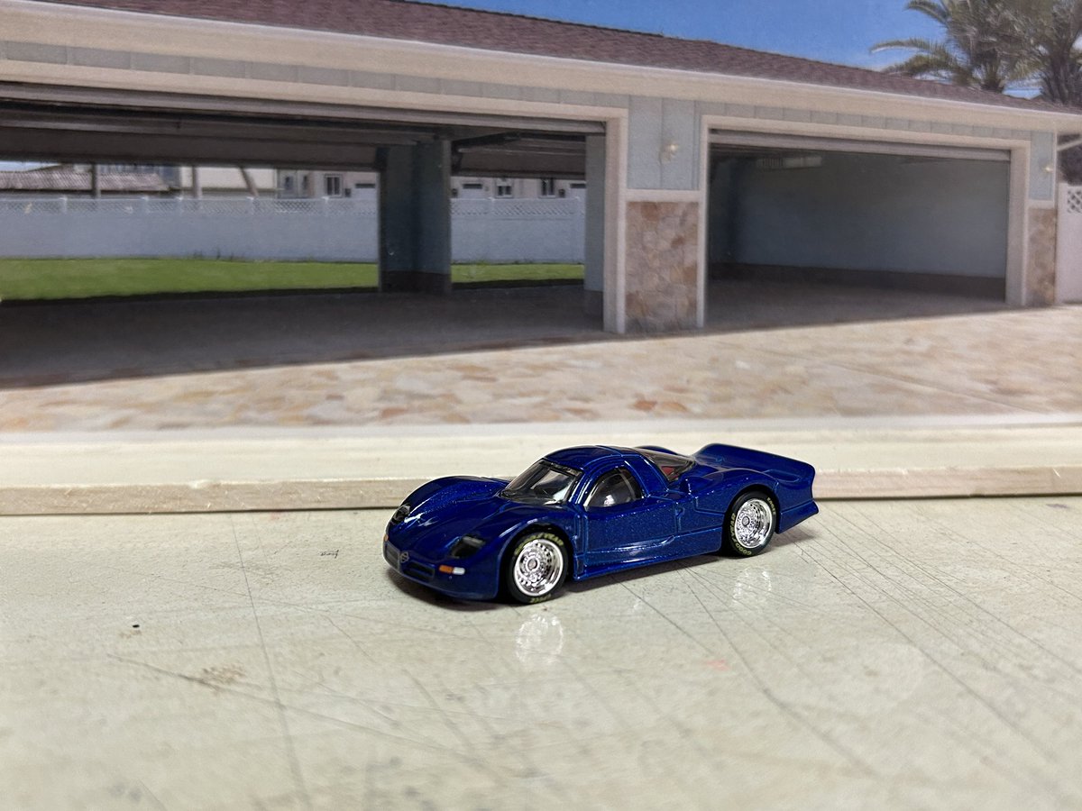 porschegmbh's tweet photo. #ホットウィール  #NISSAN  #R390 
アドバイス前にレジン固めちまいました🤣
リアルライダー化してCooooool😎✨
遠目にはいいでしょ( *¯ ꒳¯*) https://t.co/o0Toq5daUg