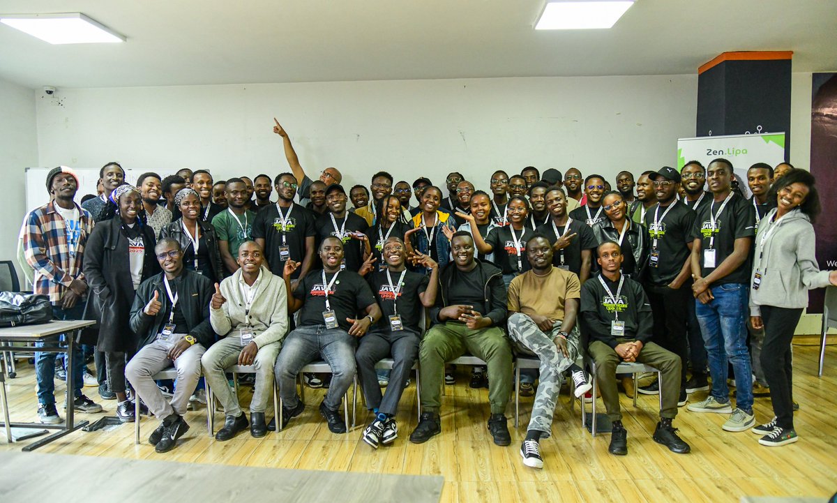 kenyanJug's tweet image. JavaConnect KE 2025 was pure magic.
Still processing how we pulled this off — the learning, the energy, the community 🧡
If you were part of this in any way, just know you helped create something unforgettable.
We did that. Together.
#JavaConnectKE #SpringLoadedBootcamp