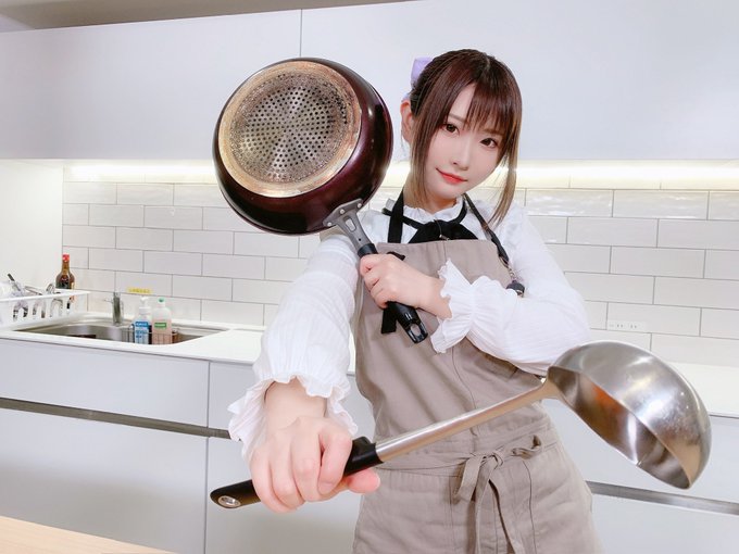 コスプレイヤーすみれおじさん(紫花菫)のTwitter画像5