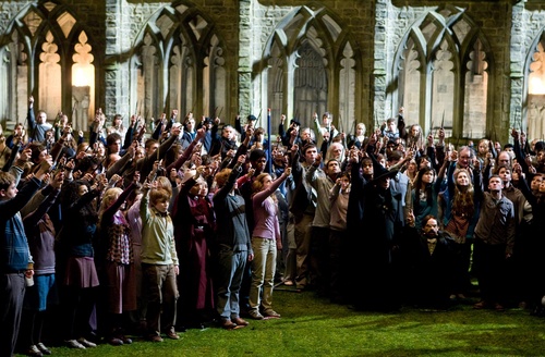 PotterWorldUK's tweet photo. This moment was perfect.

#RIPDumbledore #RIPAlbusDumbledore https://t.co/bGRci44hgT