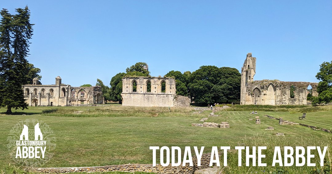 Today at the abbey! Explore the ruins with Edmund the Anglo Saxon as he leads you on a guided Living History tour at 2pm.

#TodayattheAbbey #TATA