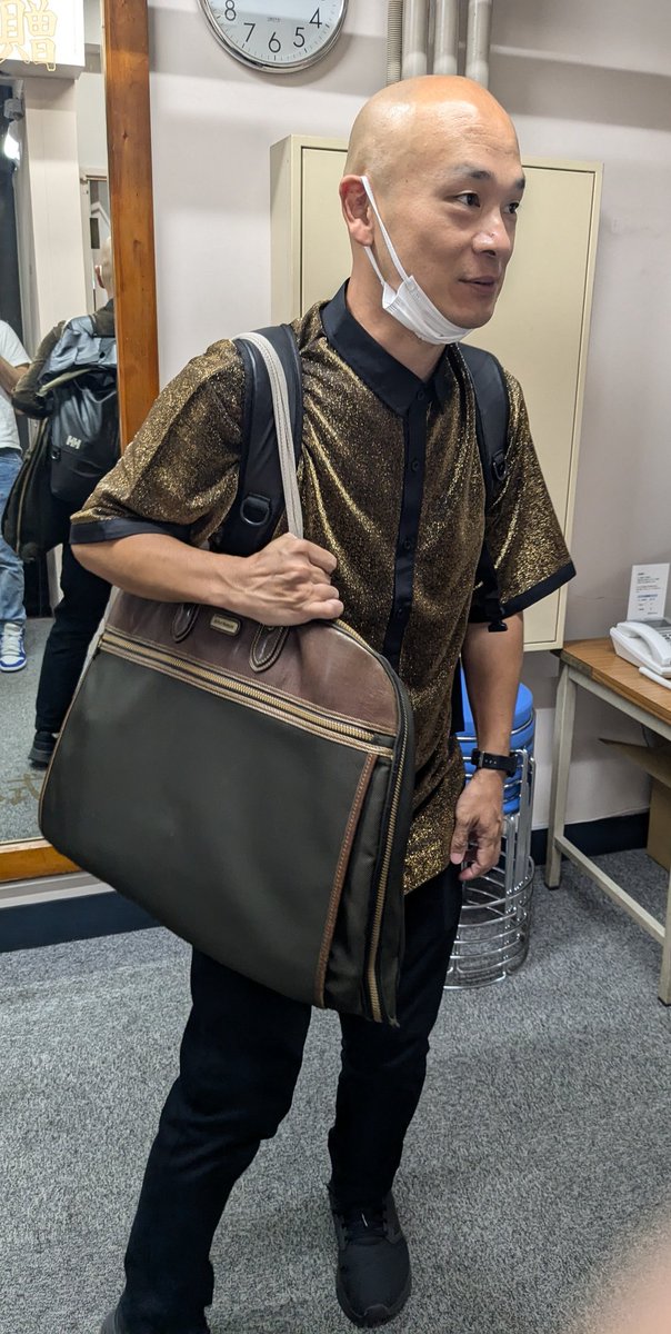 el_ueda's tweet image. カンフーの達人

リアル最強漫才師
#アモーン
#THESECOND
#THESECONDツアー