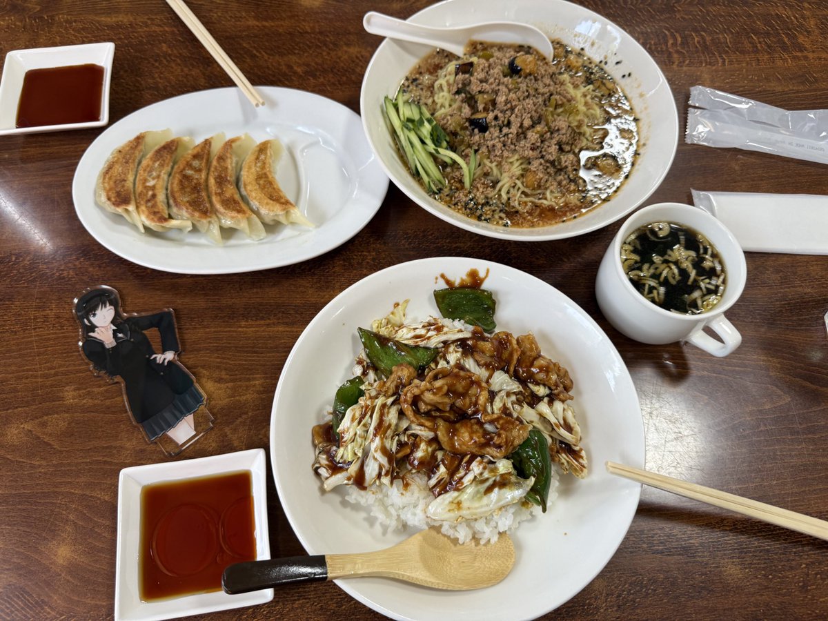 歩夢蘭さんいつも最高にうまいですヾ(´ω`)ﾉ
そして森島先輩もいつも可愛い