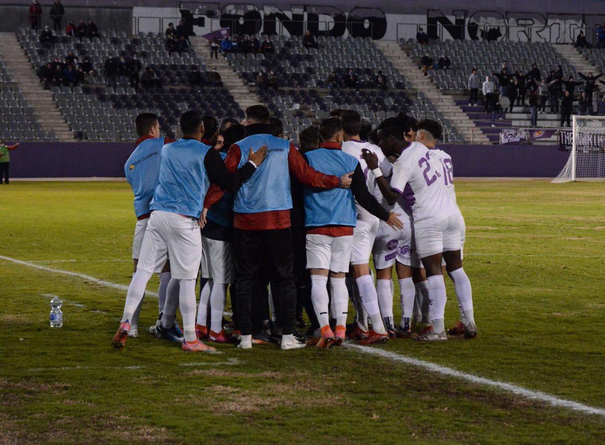 Llego el día q TODOS quisimos que llegara <a href="/RealJaenCF/">Real Jaén C.F.</a> es el momento y estaremos apoyando como siempre lo hicimos, mucha suerte …⚽️<a href="/FederacionJaen/">Federación de Peñas Real Jaén</a> 💜<a href="/THENORTHFANS/">𝗧𝗵𝗲 𝗡𝗼𝗿𝘁𝗵 𝗙𝗮𝗻𝘀</a> <a href="/OL2006/">Orgullo Lagarto 2006</a> <a href="/CanalLagarto/">CanalLagarto.com</a> <a href="/fjoliver88/">Javier Oliver</a> <a href="/DiarioJAENes/">Diario JAÉN</a> <a href="/ideal_jaen/">ideal_jaen</a> <a href="/eduard_oliver/">Eduardo Oliver</a> <a href="/virgiliomoreno/">Virgilio Moreno</a> <a href="/fjbravo3/">Fco. Javier Bravo</a> <a href="/desdelabarrera/">Samuel Armijo</a>