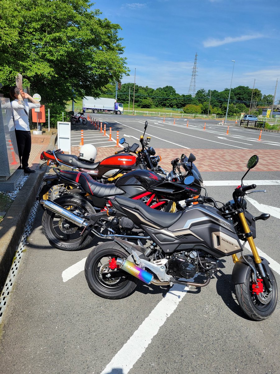 W4V8fQca7ze7MlS's tweet photo. #ツインリンクもてぎ #ホンダコレクションホール #ツーリング #z900rs #vtr250 #vtr250f #grom125 https://t.co/o5XMrz8QTn