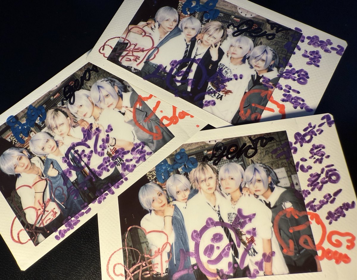 scura_murder's tweet photo. 😈リポスト企画😈

リポスト➕フォローして頂いた方‼️
抽選で3名様‼️
サイン入り集合チェキプレゼント🎁

😈魔酔 麗プロデュース‼️‼️
スキュラ定期公演イベント
『マーダーフィルム』
😈06/20渋谷チェルシーホテル

🐰次回の大事なライブ情報🐰

スキュラ定期公演イベント
『マーダーフィルム』
🐍毒蛇 ニゲロプロデュース
スキュラ特別衣装：コンセプト［スケバン］
🐍07/11 渋谷DESEO
https://t.co/LJnv5ppZiI

Shimizuya Records18周年記念
『Beauty & BEAST』
🥀06/26［木］Zepp Shinjuku (TOKYO)
開場 17:15 / 開演 18:00 
前売VIP ¥20,000- / 当日VIP  ¥21,000-
https://t.co/cPCvdswlN9
前売A ¥2,000- (写メ券付き)/当日¥ 0- 
https://t.co/VbCCs0QSa0

🔪🔪🔪🔪🔪🔪🔪

スキュラ上半期集大成ワンマン
-BAND SET-
『笑中ニ刃ヲ研グ』
2025年8月14日渋谷WOMB
※詳細は後日発表
