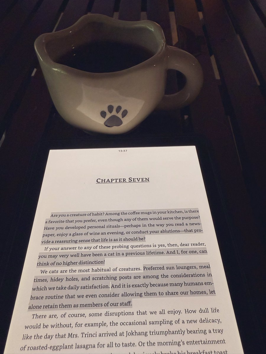 Geeky_Foodie's tweet image. “Are you a creature of habit? Among the coffee mugs in your kitchen, is there a favourite that you prefer, even though any of them would serve the purpose?”

I am, but adding a new favourite ☕️, today, gifted by @k_prasadi! 

#Kaapiness #TheDalaiLamasCat #SundayVibes