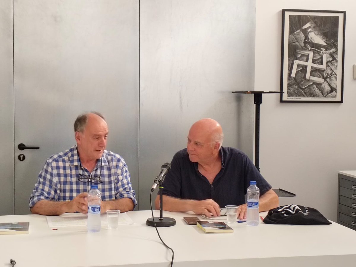 RAFA GOMAR ha escrit "Walter Benjamin passatges acabats", una biografia novel·lada d'un pensador que ens interpel·la a cada lectura.
Per a mi, un plaer haver-lo presentat a la Biblioteca W.B. a Portbou.