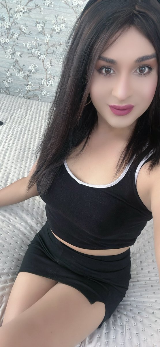 Denk olmadığın ınsanla arkadaş olamazsın.
Fazla yakınına alırsın kıskanır
Biraz mesafe koymak ıstersın hırslanır.
Hayat görüşün Ahlaki yapın yaşam standartların bakış açın yakın degılse arkadaşlık zordur
Dostluk imkansız..