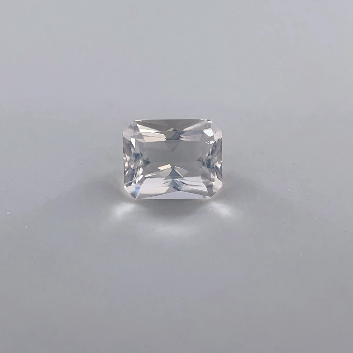 DelmiglioreJ's tweet image. 【15007】
メキシコ産ムーンストーンルース　0.386ct
5.13×4.08×2.82mm 日独ソ付

#ムーンストーン #moonstone 
#カピルのお店デルミリオーレ