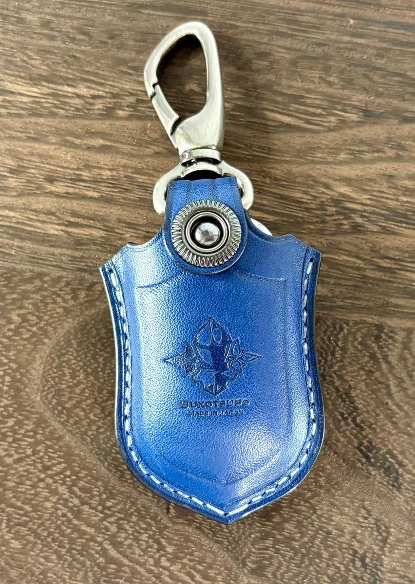 bukotsudo's tweet photo. ホンダ車対応キーカバー
青＝ブルガロ・ロイヤルブルー
赤＝ルガトショルダー・レッド https://t.co/9kIwltHtuz
