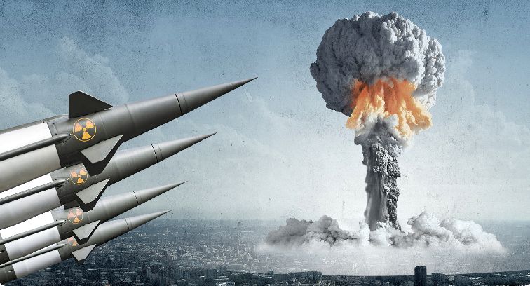 "Alle für einen" – dieses Motto gilt bei der Nato nicht. Jedes Mitglied kann dort entscheiden, ob und wie es anderen bei einem Angriff zu Hilfe kommt. Dass die USA dann eingreifen müssten, ist eine Mär. 

infosperber.ch/politik/welt/d… 
Bildquelle: © Trends Research und Advisory