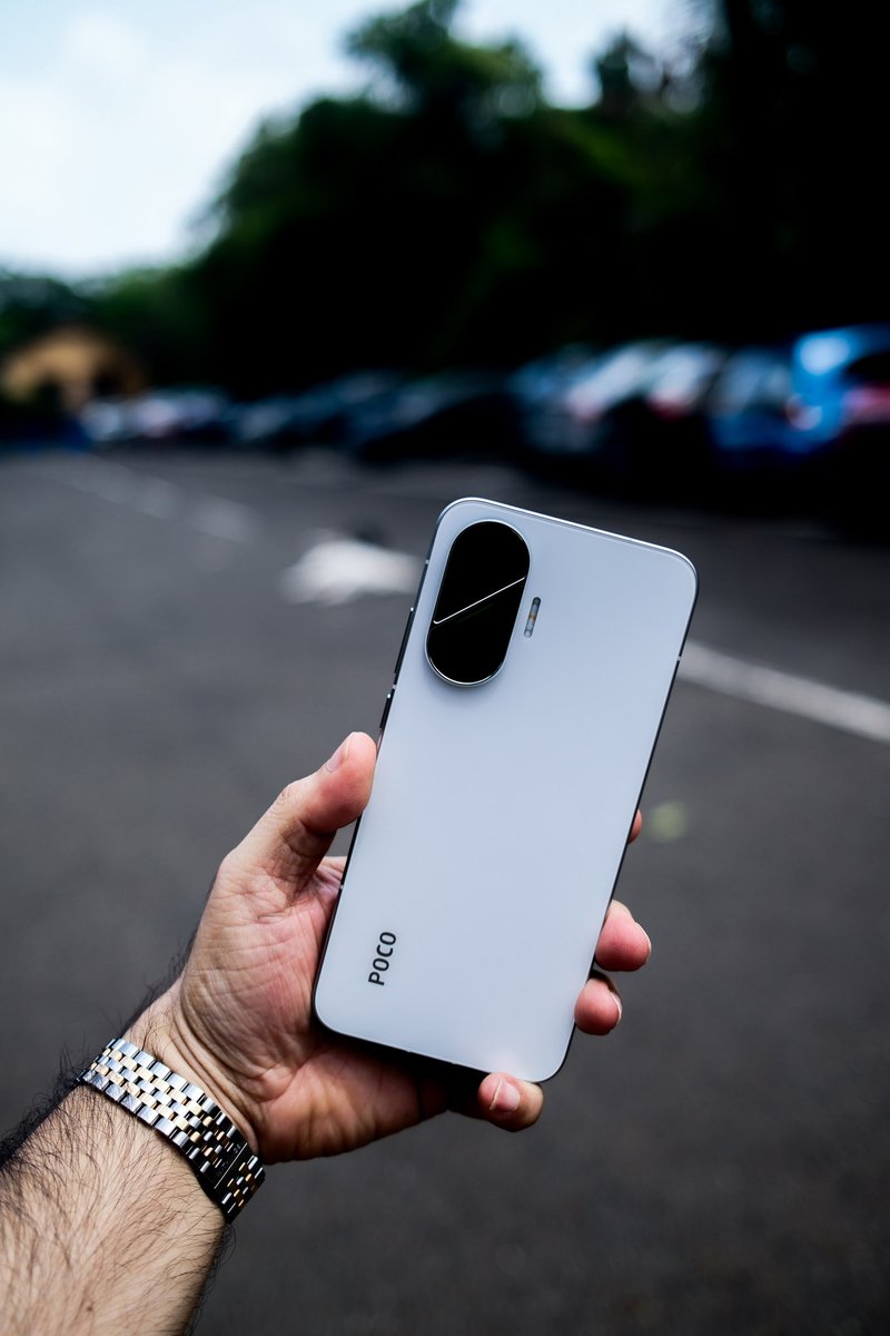 gogiinc's tweet photo. Coming Soon....
The POCO F7 in stunning White finish is about to drop!
Premium vibes. Powerful core. Clean design.
Are you ready for the beast? What do you think the price could be....
#POCOF7 #TechLaunch #WhiteEdition #ComingSoon #POCO https://t.co/Y3vUU6fyop