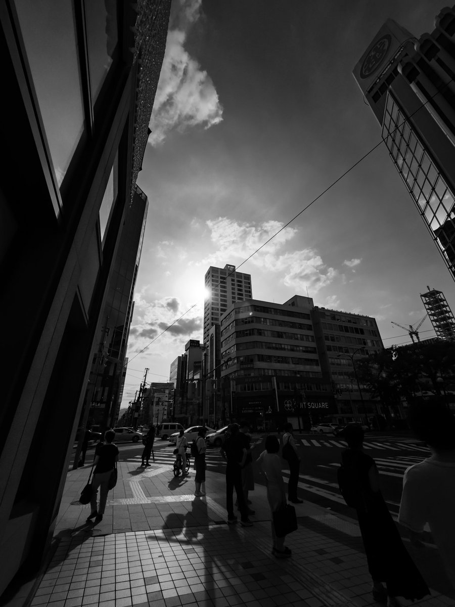 season of the sun 
#streetphotography