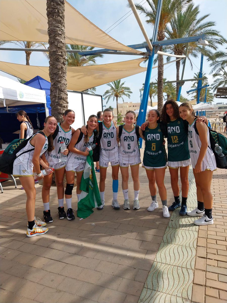#FEBU132025
#FEBU152025

ANDALUCIA en Semifinales 

⏰12:20 
U15 F GALICIA - AND 
⏰12:45 
U15 M CANARIAS - AND 
⏰12:45 
U13 M GALICIA - AND