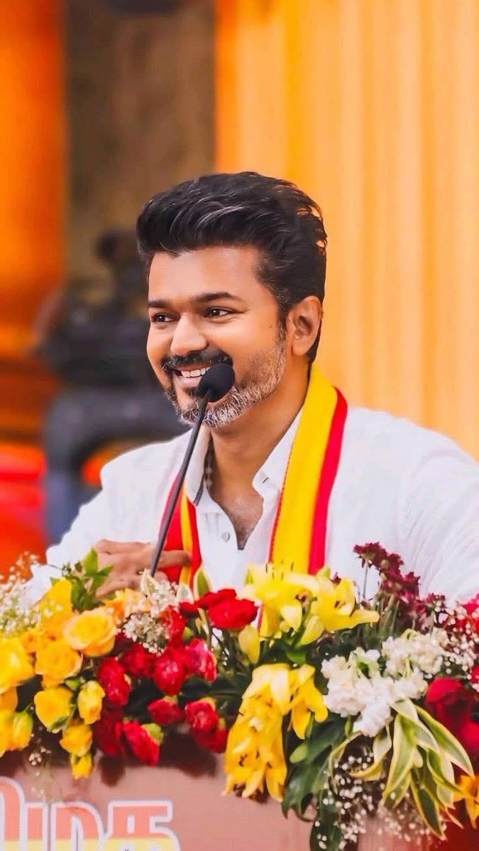 sumeshsundaram's tweet image. தமிழக வெற்றிக்கழக நிறுவனர் திரு. விஜய் அவர்களுக்கு இனிய பிறந்தநாள் நல்வாழ்த்துகள்… திராவிட மாடல் அரசின் அட்டூழியங்களுக்கு 2026 இல் ஆப்படிக்கப்போகும் #TVKVijay வாழ்க வளமுடன் என்று வாழ்த்துகின்றோம் 🙏
#தவெக
#HBDThalapathyVijay