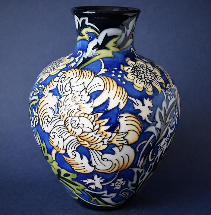bwthornton's tweet image. Moorcroft Pottery 265/7 Kennet Vase William Morris Collection Kerry Goodwin
A Limited Edition of 25
#MoorcroftPottery #Kennet #Vase #WilliamMorris #Art #Stratford 
bwthornton.co.uk/moorcroft.php