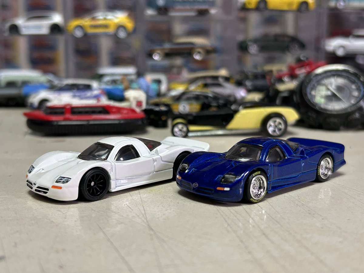 porschegmbh's tweet photo. #ホットウィール  #NISSAN  #R390 
ノーマルライトとの比較です！やってよかった〜〜👍 https://t.co/VKtAda0Aek