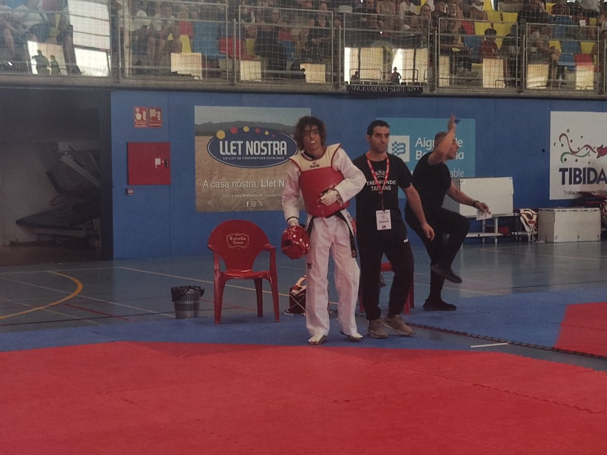 Aidan Crisol, de l'escola Lee Young, representant badaloní en la categoria júnior del Campionat de Catalunya de Taekwondo🥋💥 #Badalona