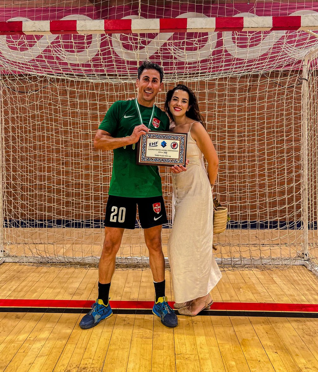 Alemillago's tweet photo. 🥉  European Masters Handball Championship Sevilla 2025 #handball #Sevilla https://t.co/5LNIim2GbT