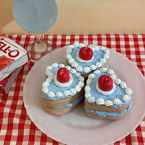 piwonbakery's tweet photo. 🖇️ soul is here to deliver treats to @hyvns4n !

~ TOBYYYYY, my absolute angel i love you SOOO much. thank you for always being such a kind and incredible person to literally everyone, you deserve the world :))!! my love for you is infinite and i’m so grateful to know you. + https://t.co/bjRgAHtP9l