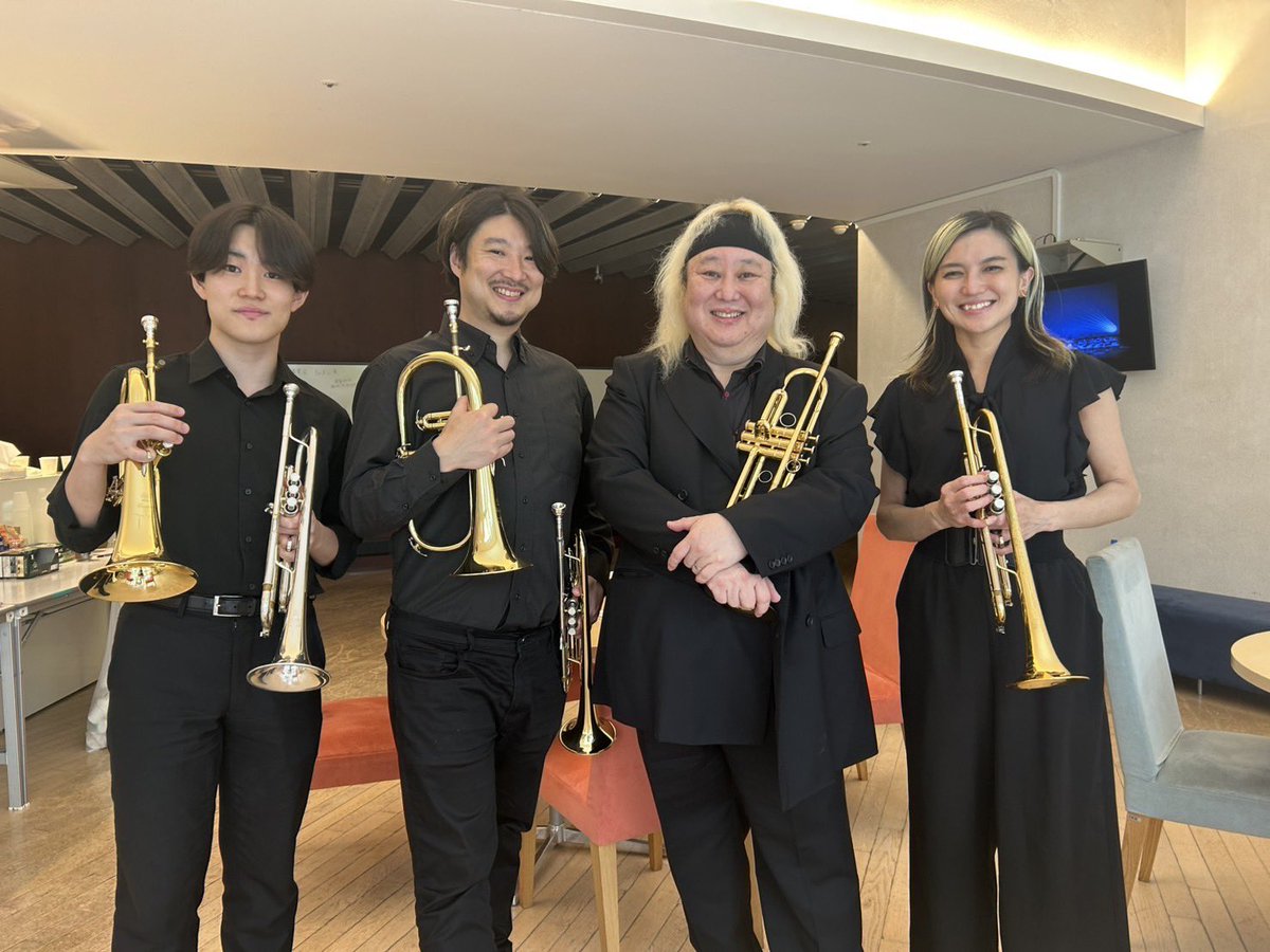 時差投稿になり申し訳ありません🙇‍♀️

本田雅人さん<a href="/masato__honda/">本田雅人</a> 率いるB.B.Stationの芸術鑑賞会に参加させていただきました。(6/10〜12の塩尻公演と6/16〜18の松本公演)

高校生の皆さまの前で演奏させていただき、とても幸せな時間を過ごせました。